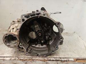Gebruikte Versnellingsbak Volkswagen T-Roc I 1.5 TSI Evo BMT 16V Prijs € 600,00 Margeregeling aangeboden door Autodemontage de Zaag
