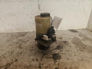 Gebruikte Stuurbekrachtiging Pomp Opel Vectra C 2.2 16V Prijs € 100,00 Margeregeling aangeboden door Autodemontage de Zaag
