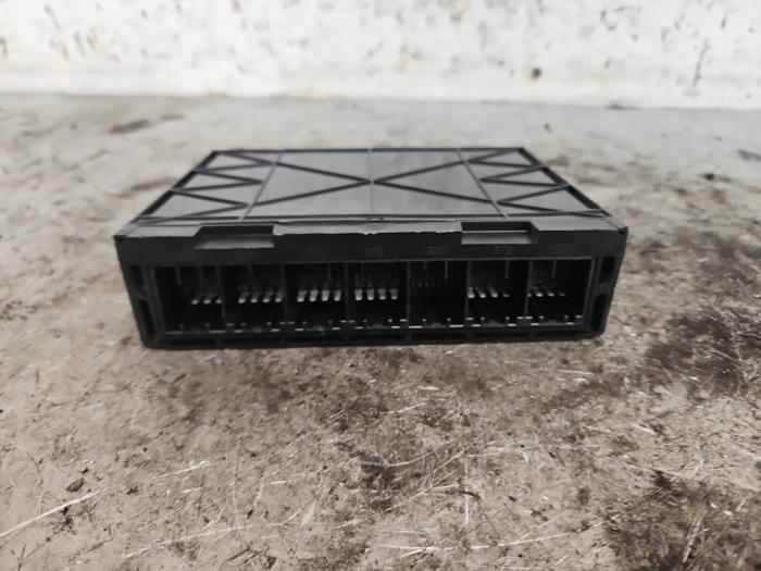 Computer Body Control van een Opel Astra K 1.6 CDTI 110 16V 2018