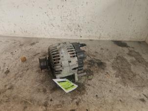 Gebruikte Dynamo Volkswagen Golf VI (5K1) 1.4 16V Prijs € 40,00 Margeregeling aangeboden door Autodemontage de Zaag