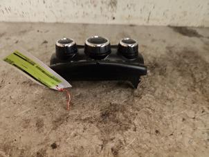 Gebruikte Climatronic Paneel Mini Mini (F56) 1.5 12V Cooper Prijs € 40,00 Margeregeling aangeboden door Autodemontage de Zaag