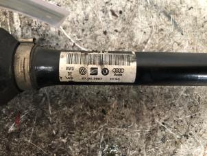 Gebruikte Aandrijfas links-voor Volkswagen Golf V (1K1) 1.4 GT 16V Prijs € 50,00 Margeregeling aangeboden door Autodemontage de Zaag