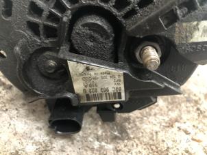 Gebruikte Dynamo Volkswagen Golf V (1K1) 1.4 GT 16V Prijs € 40,00 Margeregeling aangeboden door Autodemontage de Zaag