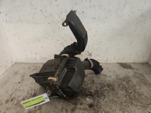 Gebruikte Luchtfilterhuis Renault Captur II (RJB) 1.0 TCe 12V Prijs € 70,00 Margeregeling aangeboden door Autodemontage de Zaag