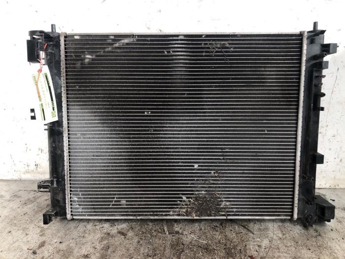 Gebruikte Radiateur Renault Captur II (RJB) 1.0 TCe 12V Prijs € 50,00 Margeregeling aangeboden door Autodemontage de Zaag