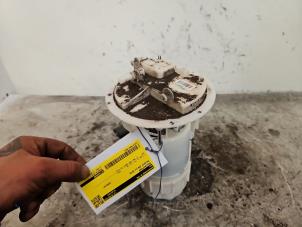 Gebruikte Benzinepomp Peugeot 208 I (CA/CC/CK/CL) 1.0 Vti 12V PureTech Prijs € 40,00 Margeregeling aangeboden door Autodemontage de Zaag