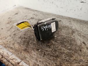 Gebruikte ABS Pomp Skoda Fabia II Combi 1.4i 16V Prijs € 60,00 Margeregeling aangeboden door Autodemontage de Zaag