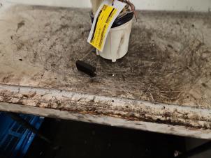 Gebruikte Benzinepomp Skoda Fabia II Combi 1.4i 16V Prijs € 40,00 Margeregeling aangeboden door Autodemontage de Zaag