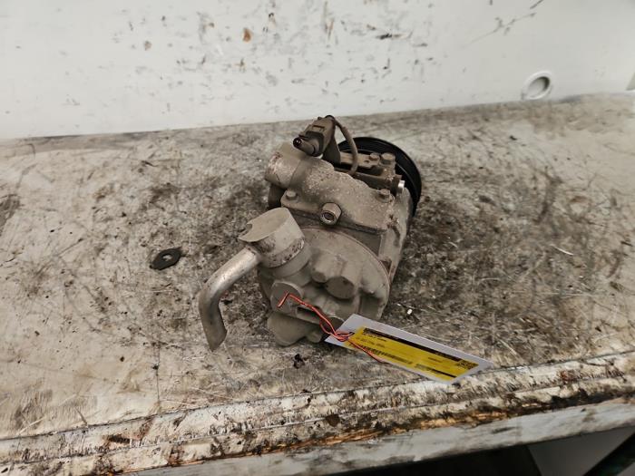 Gebruikte Aircopomp Volkswagen Polo IV (9N1/2/3) 1.2 Prijs € 90,00 Margeregeling aangeboden door Autodemontage de Zaag