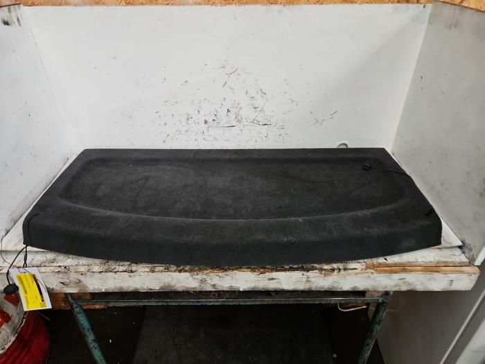 Hoedenplank van een Volkswagen Golf V (1K1) 2.0 FSI 16V 2004