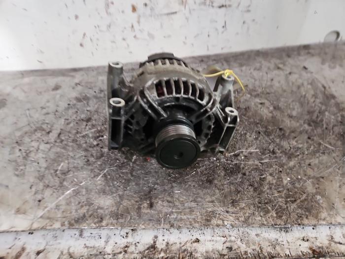 Dynamo van een Alfa Romeo 159 (939AX) 1.9 JTS 16V 2006
