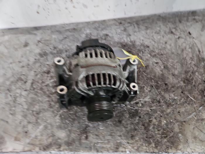 Dynamo van een Alfa Romeo 159 (939AX) 1.9 JTS 16V 2006