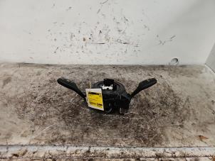 Gebruikte Combischakelaar Stuurkolom BMW 1 serie (F21) 116i 1.6 16V Prijs € 50,00 Margeregeling aangeboden door Autodemontage de Zaag