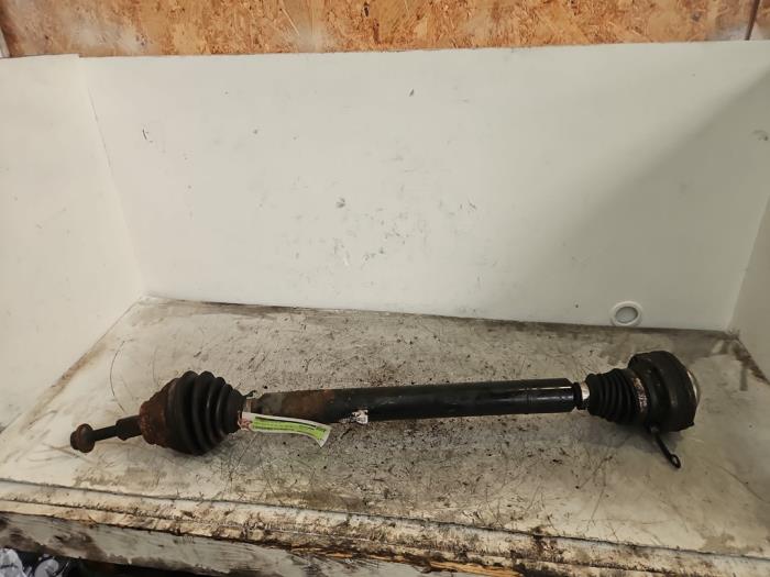 Gebruikte Aandrijfas rechts-voor Volkswagen Scirocco (137/13AD) 1.4 TSI 160 16V Prijs € 70,00 Margeregeling aangeboden door Autodemontage de Zaag