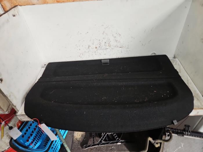 Hoedenplank van een Mazda 3 Sport (BK) 1.6i 16V 2005