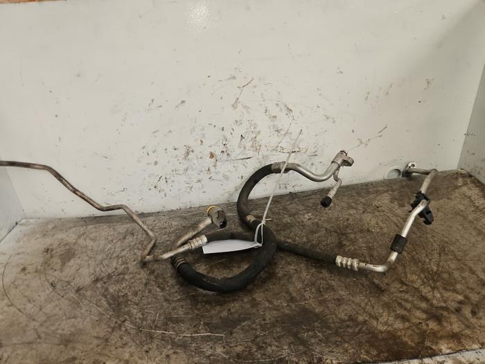 Airco Leiding van een BMW X1 (E84) sDrive 18d 2.0 16V 2015