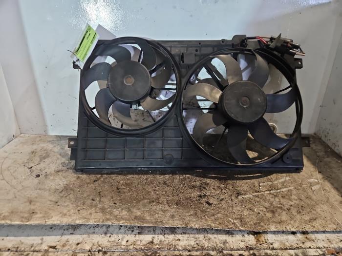 Gebruikte Radiateur Volkswagen Scirocco (137/13AD) 1.4 TSI 160 16V Prijs € 30,00 Margeregeling aangeboden door Autodemontage de Zaag