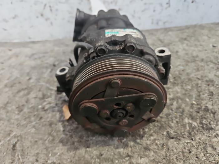 Aircopomp van een Alfa Romeo MiTo (955) 1.6 JTDm 16V 2009