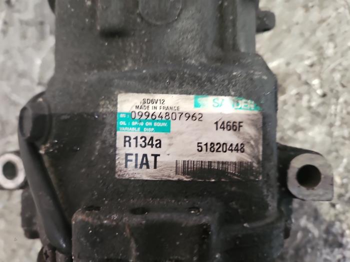 Aircopomp van een Alfa Romeo MiTo (955) 1.6 JTDm 16V 2009