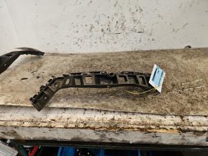 Gebruikte Bumpersteun links-achter Volkswagen Scirocco (137/13AD) 1.4 TSI 160 16V Prijs € 10,00 Margeregeling aangeboden door Autodemontage de Zaag