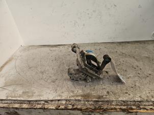 Gebruikte Motorrubber Ford Fiesta 7 1.1 Ti-VCT 12V 85 Prijs € 25,00 Margeregeling aangeboden door Autodemontage de Zaag