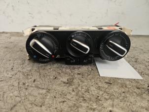 Gebruikte Chaufage Bedieningspaneel Volkswagen Polo V (6R) 1.2 12V Prijs € 20,00 Margeregeling aangeboden door Autodemontage de Zaag
