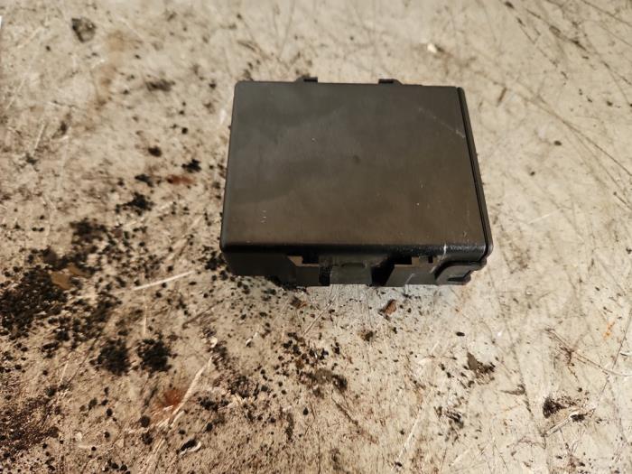 Gebruikte Module PDC Renault Captur I (2R) 0.9 Energy TCE 12V Prijs € 50,00 Margeregeling aangeboden door Autodemontage de Zaag