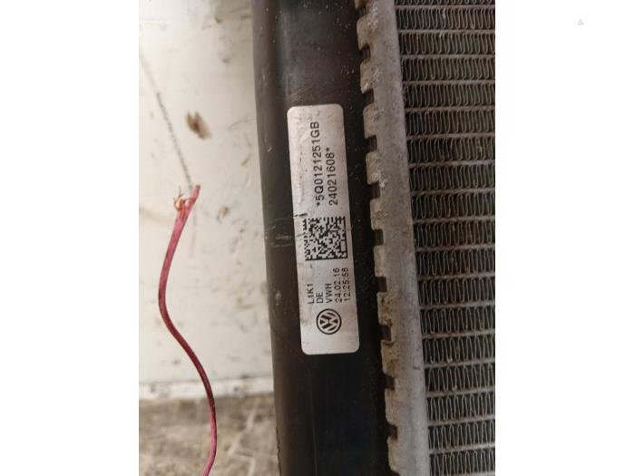 Gebruikte Intercooler Volkswagen Golf VII (AUA) 1.4 TSI 16V Prijs € 39,99 Margeregeling aangeboden door Autodemontage de Zaag