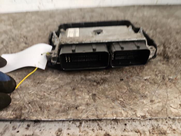 Gebruikte Computer Motormanagement Opel Crossland (X) 1.2 12V Prijs € 100,00 Margeregeling aangeboden door Autodemontage de Zaag