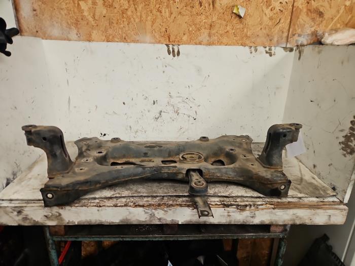 Gebruikte Subframe Volkswagen Golf VII (AUA) 1.2 TSI 16V Prijs € 99,99 Margeregeling aangeboden door Autodemontage de Zaag