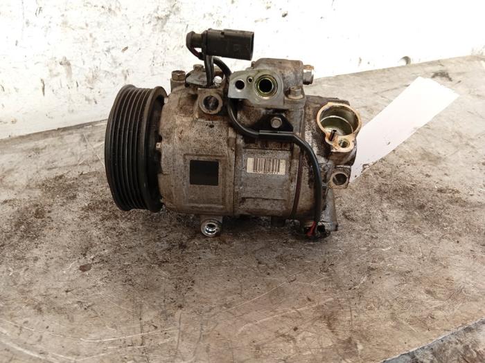 Gebruikte Aircopomp Volkswagen Polo V (6R) 1.2 12V Prijs € 20,00 Margeregeling aangeboden door Autodemontage de Zaag