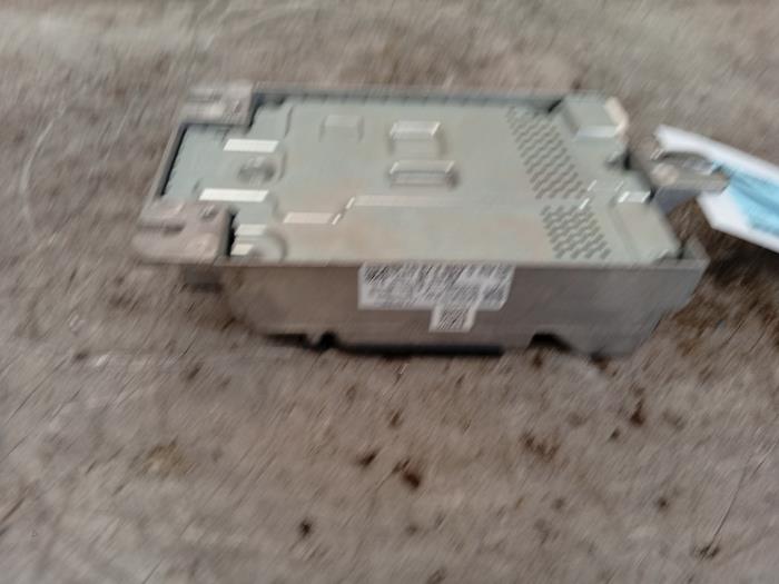 Gebruikte Radio module BMW 1 serie (F40) Prijs € 100,00 Margeregeling aangeboden door Autodemontage de Zaag