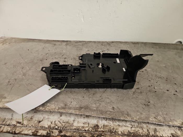 Gebruikte Module Bodycontrol Tesla Model 3 Long Range, Performance AWD Prijs € 149,99 Margeregeling aangeboden door Autodemontage de Zaag