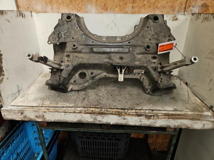 Gebruikte Subframe DS Automobiles DS 7 Crossback 1.6 16V PureTech 180 Prijs € 299,99 Margeregeling aangeboden door Autodemontage de Zaag