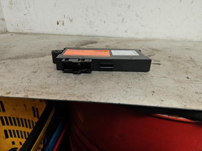 Gebruikte Module Bodycontrol BMW 3 serie (E90) 318i 16V Prijs € 39,99 Margeregeling aangeboden door Autodemontage de Zaag