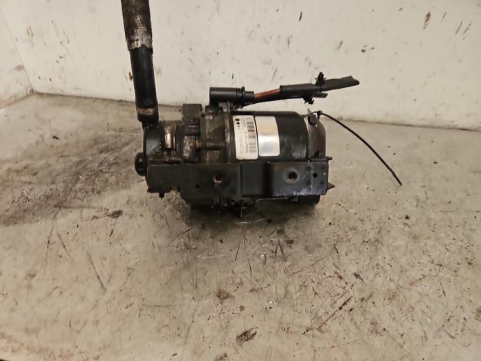 Pomp Servo Mini ONE (Gebruikt)