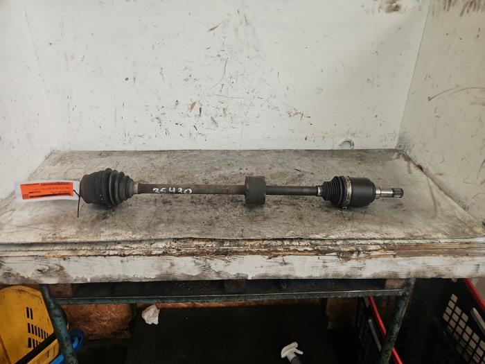 Gebruikte Steekas links-voor Alfa Romeo MiTo (955) 0.9 TwinAir Prijs € 49,99 Margeregeling aangeboden door Autodemontage de Zaag