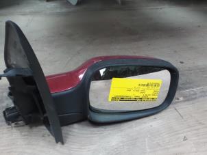 Gebruikte Buitenspiegel rechts Renault Megane II (BM/CM) 1.9 dCi 120 Prijs op aanvraag aangeboden door Autodemontage de Zaag
