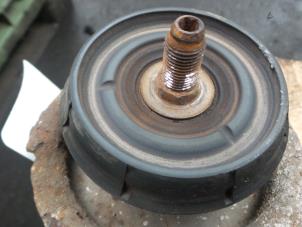 Gebruikte Schokdemperpoot links-voor Renault Twingo (C06) 1.2 Prijs € 30,00 Margeregeling aangeboden door Autodemontage de Zaag