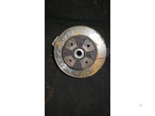 Gebruikte Fusee links-voor Fiat Punto I (176) 55 1.1 Prijs € 25,00 Margeregeling aangeboden door Autodemontage de Zaag