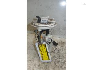 Gebruikte Benzinepomp Fiat Grande Punto (199) 1.2 Prijs € 50,00 Margeregeling aangeboden door Autodemontage de Zaag