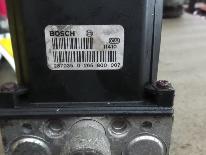Gebruikte ABS Pomp Ford Mondeo III Wagon 1.8 16V Prijs € 90,00 Margeregeling aangeboden door Autodemontage de Zaag