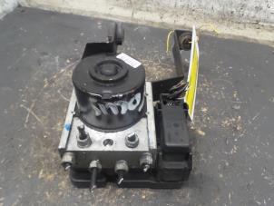 Gebruikte ABS Pomp Ford Focus 2 1.6 Ti-VCT 16V Prijs € 90,00 Margeregeling aangeboden door Autodemontage de Zaag