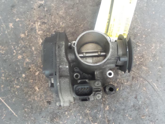 Gebruikte Gasklephuis Volkswagen Polo Variant (6KV5) 1.4 60 Prijs € 38,00 Margeregeling aangeboden door Autodemontage de Zaag