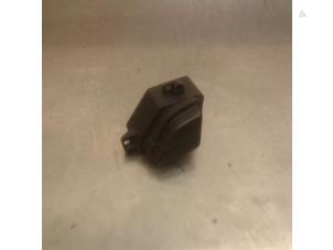 Gebruikte Diversen Hyundai i30 (FD) 1.4 CVVT 16V Prijs € 10,50 Margeregeling aangeboden door Japoto Parts B.V.