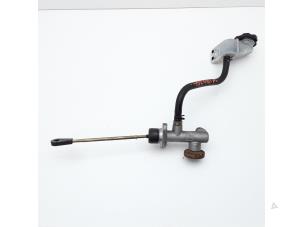 Gebruikte Hoofdremcilinder Chevrolet Captiva (C100) 2.4 16V 4x4 Prijs € 47,20 Margeregeling aangeboden door Japoto Parts B.V.