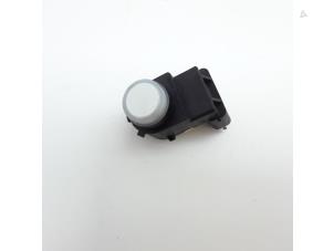 Gebruikte Sensor PDC Hyundai Tucson (TL) 1.6 GDi 16V 2WD Prijs € 42,34 Inclusief btw aangeboden door Japoto Parts B.V.
