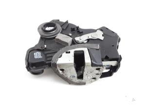 Gebruikte Deurslot Mechaniek 2Deurs links Toyota Corolla (E12) 1.6 16V VVT-i Prijs € 34,95 Margeregeling aangeboden door Japoto Parts B.V.
