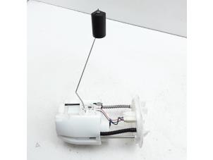 Gebruikte Benzinepomp Mitsubishi Lancer Sportback (CX) 1.6 MIVEC 16V Prijs € 105,00 Margeregeling aangeboden door Japoto Parts B.V.