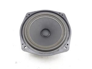 Gebruikte Speaker Nissan Micra (K12) 1.6 16V 160 SR Prijs € 19,99 Margeregeling aangeboden door Japoto Parts B.V.